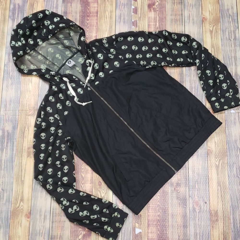 A-LAB WOMEN'S WINDBREAKER SIZE LARGE